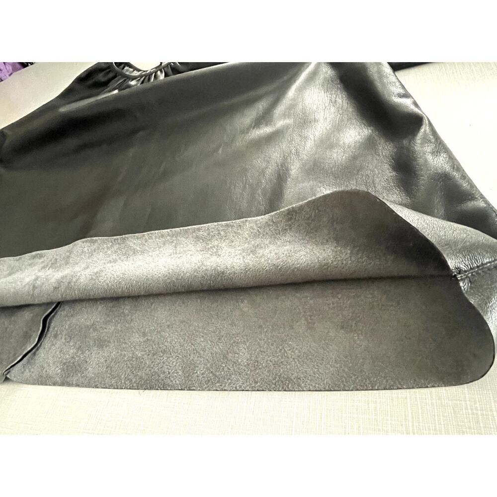 Aritzia Wilfred Sz M Bica Blouse Top Black Faux Leather Edgy Peasant Boho - Picture 9 of 15